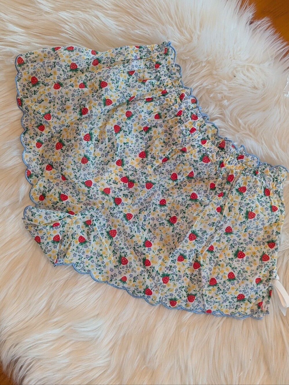For Love And Lemons Strawberry Kiss Shorts XS NWT - Picture 4 of 5